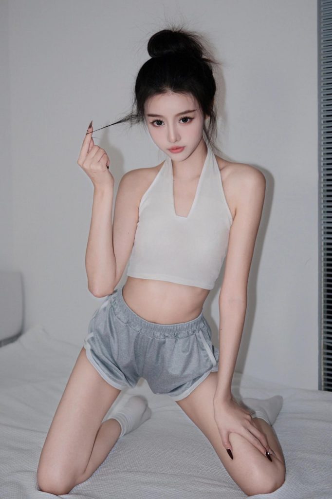 【6P】脱个网红-脱衣论坛-社区-小蓝书