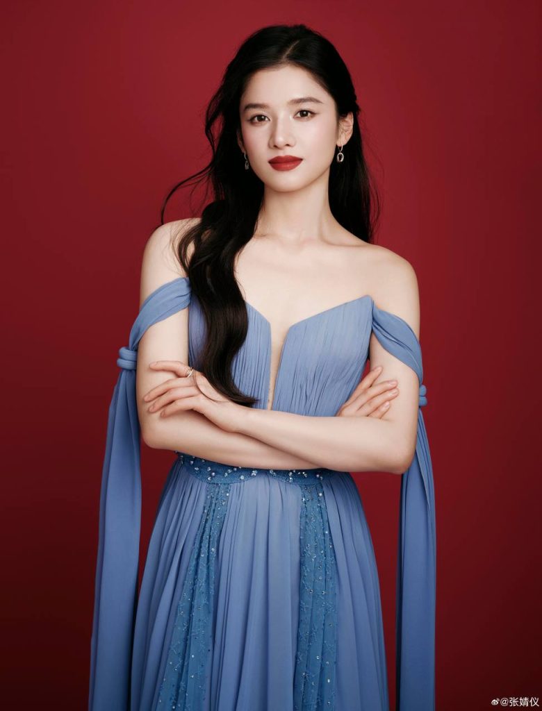 张婧仪 脱衣-脱衣论坛-社区-小蓝书