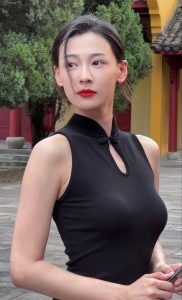 丁笑滢 原图去衣-脱衣论坛-社区-小蓝书